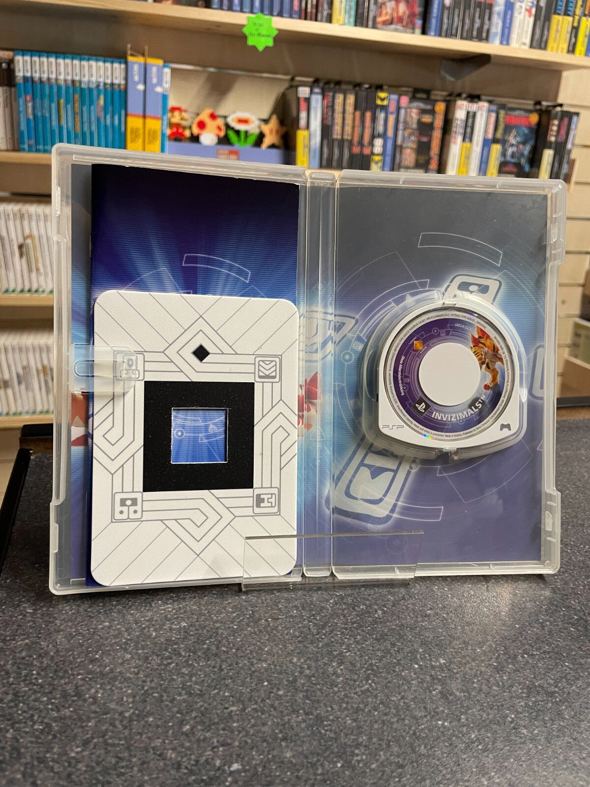 Invizimals: The Hunt Starts Here - Sony - PSP - Complete with Manual