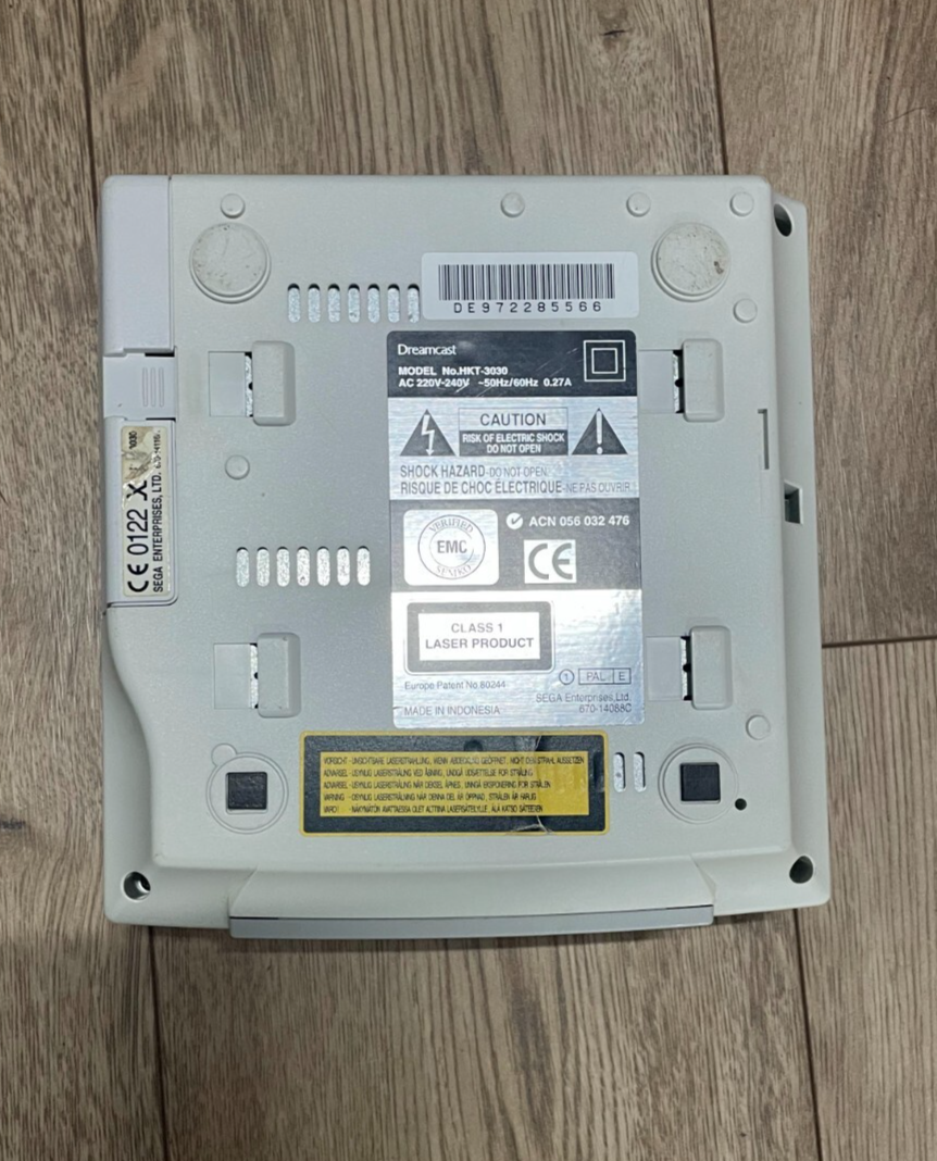 Sega Dreamcast - Unboxed with Cables, Genuine Controller & Memory Unit