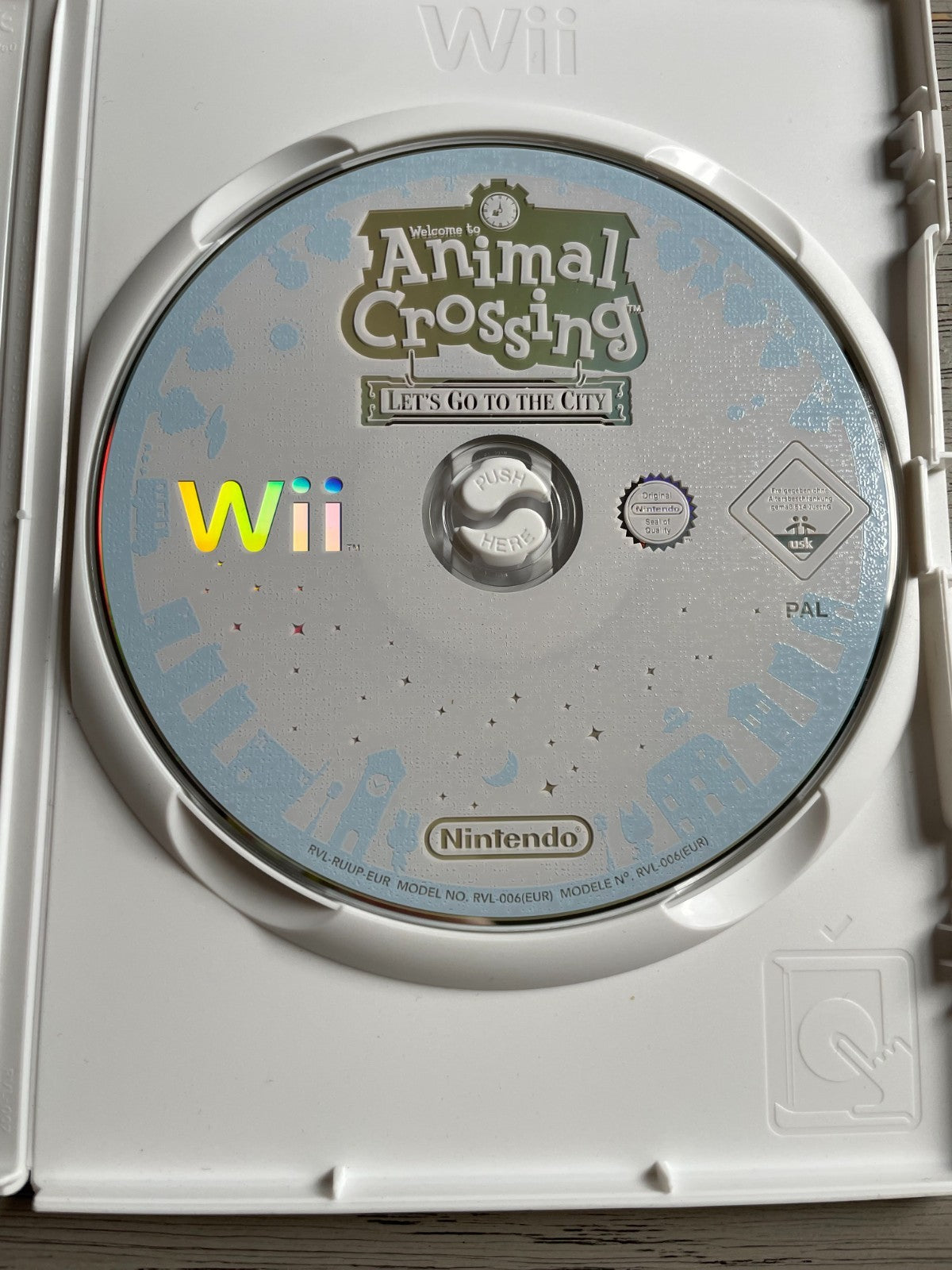 Animal Crossing: Lets go to the City - Nintendo Wii - Complete with Manual VGC