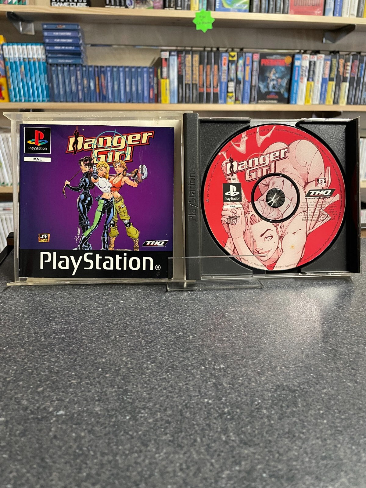 Danger Girl - Play station 1 PS1 - Complete with Manual