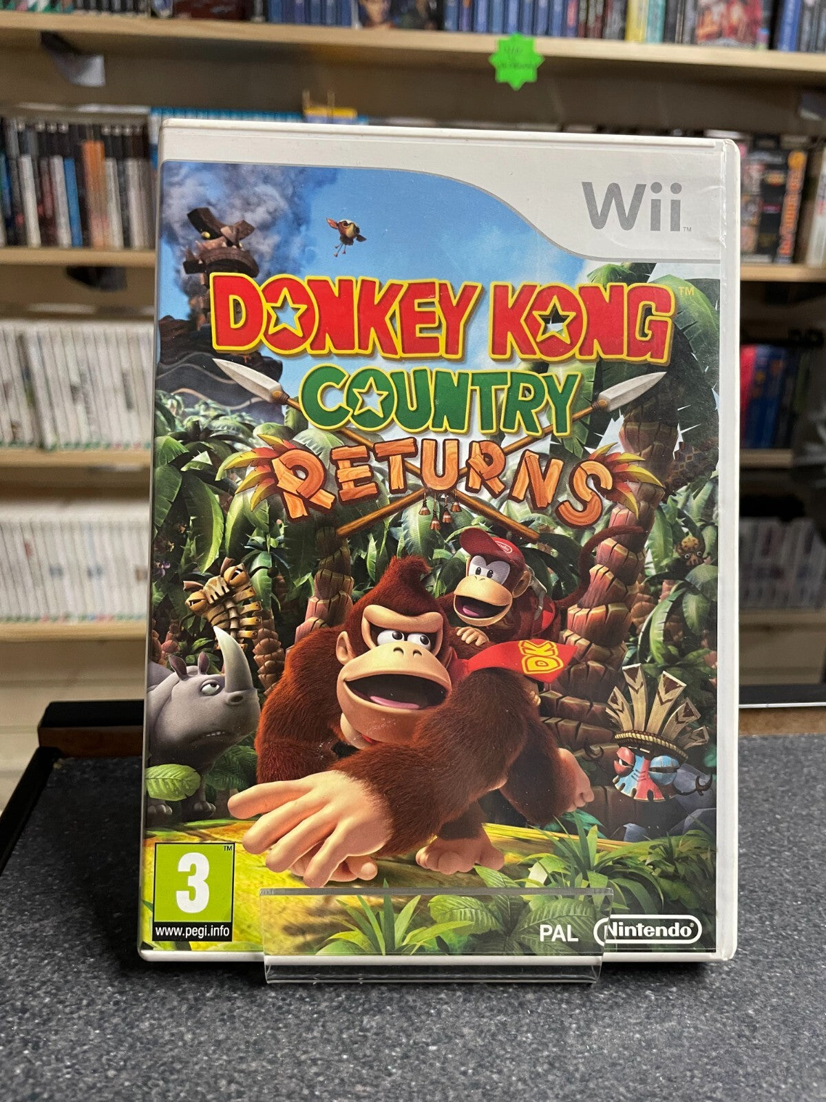 Donkey Kong Country Returns - Nintendo Wii - Complete with Manual