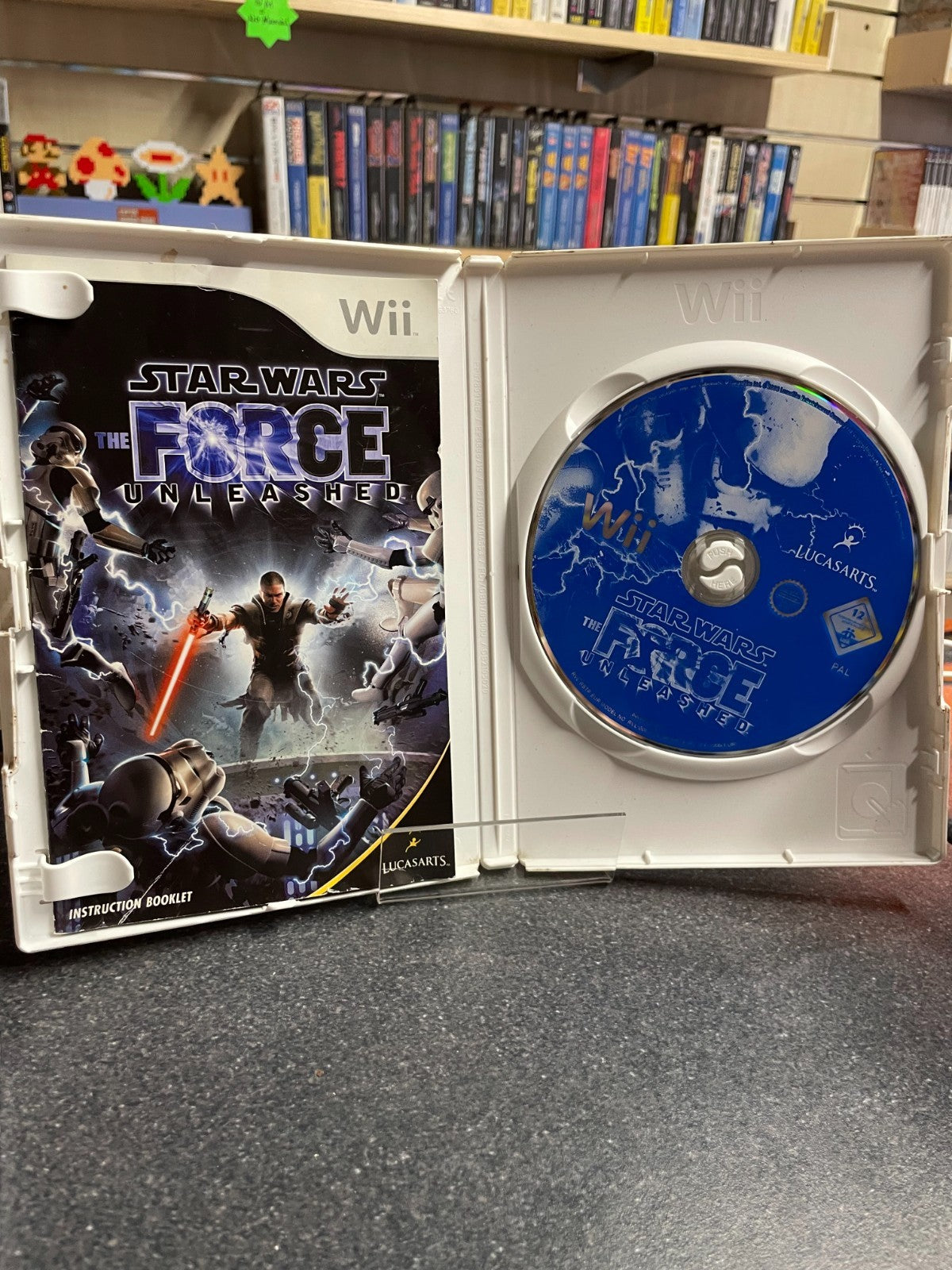 Star Wars: The Force Unleashed - Nintendo Wii - Boxed with Manual