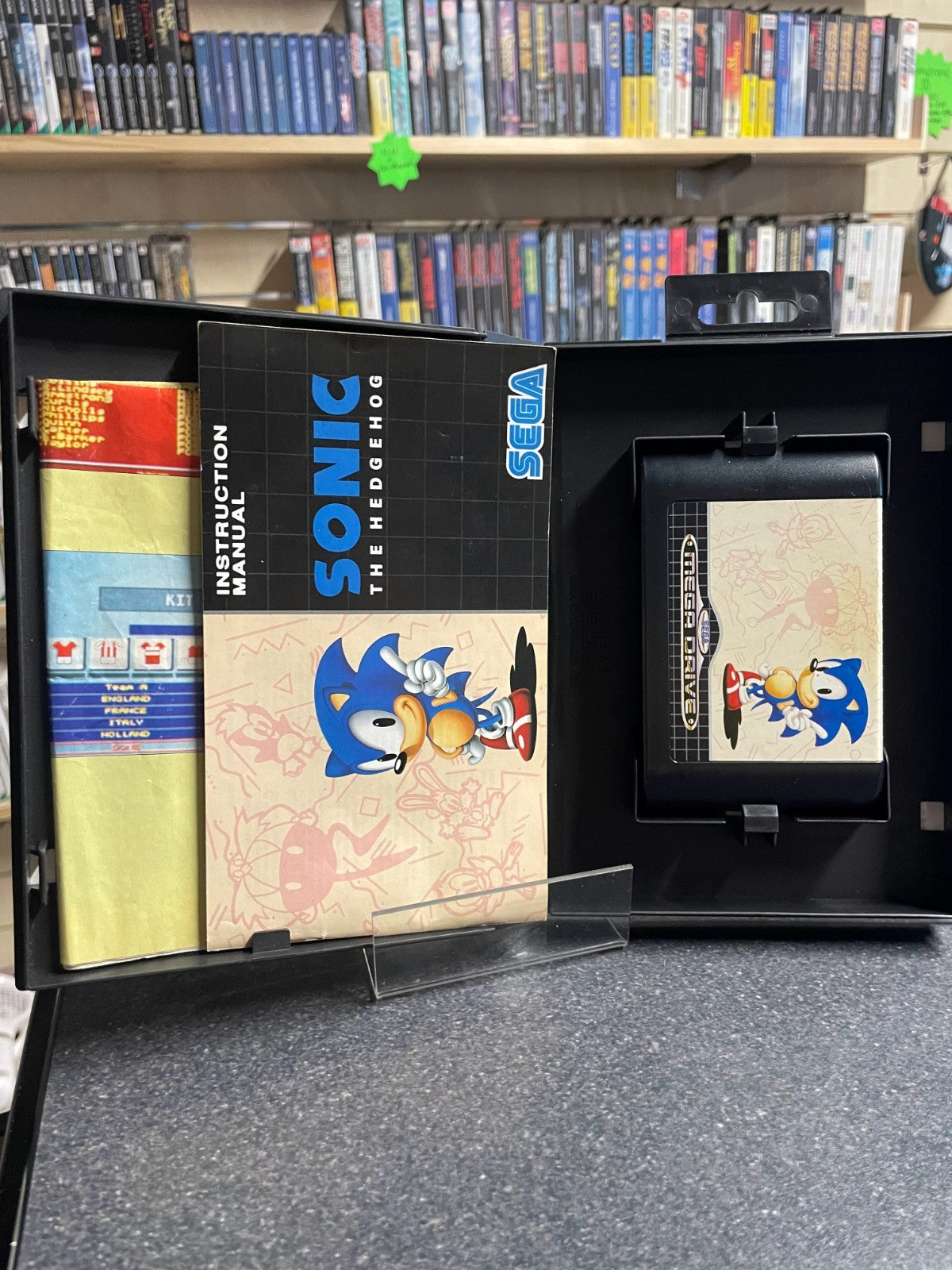 Sonic The Hedgehog - Sega Mega Drive - Boxed with Manual VGC