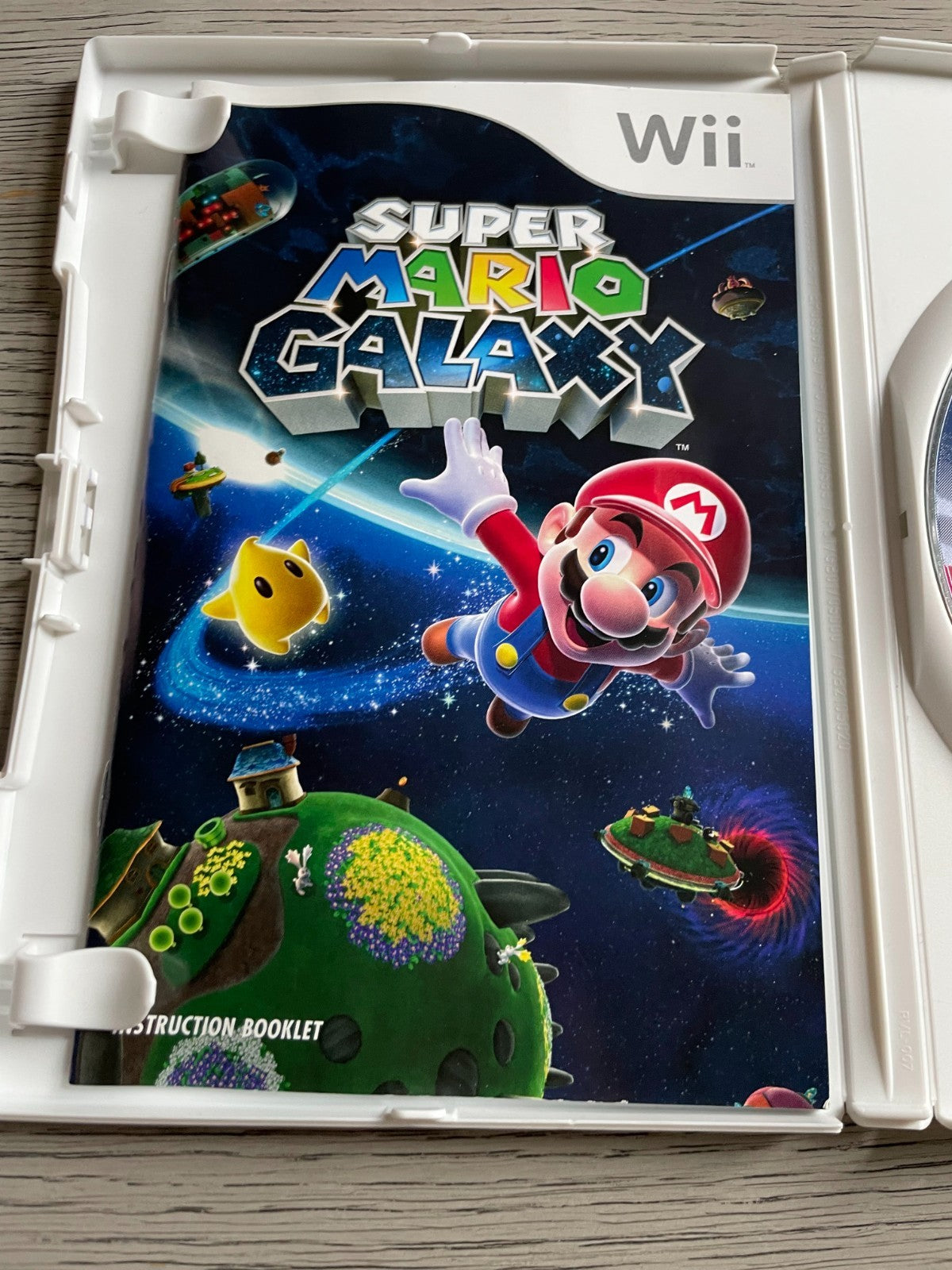 Super Mario Galaxy - Nintendo Wii - Complete with Manual