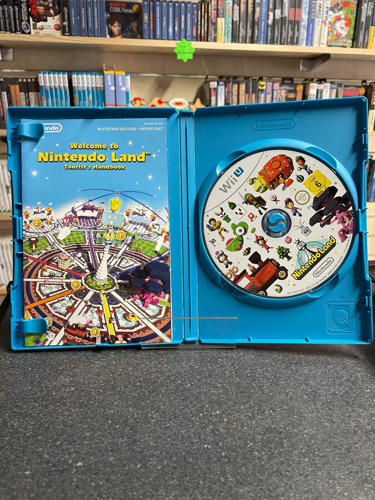 Nintendo Land - Nintendo Wii U - Complete with Manual