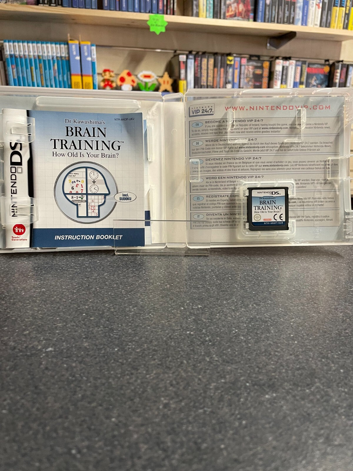 Dr. Kawashima's Brain Training - Nintendo DS - Complete with Manual