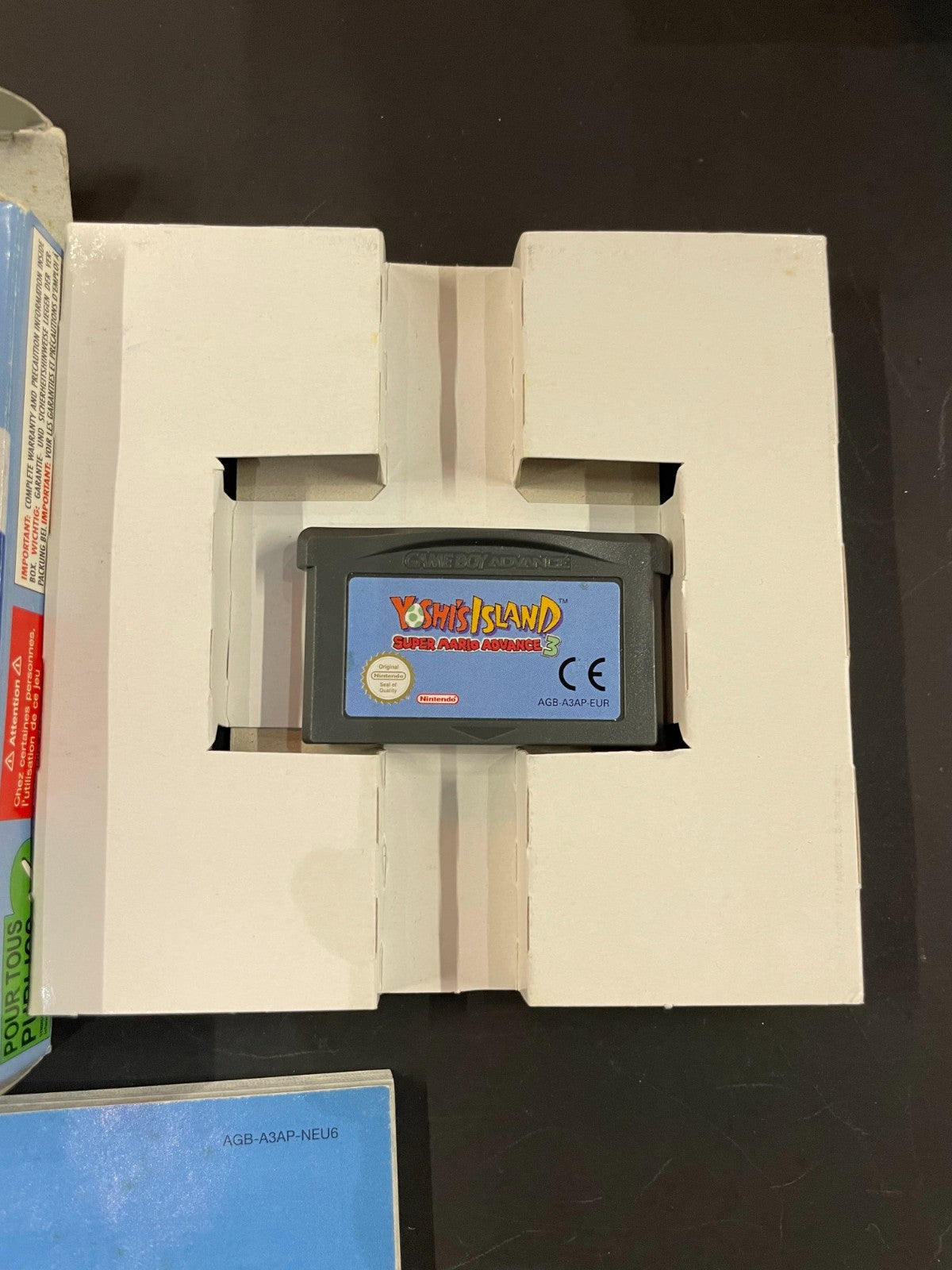 Yoshi's Island: Super Mario Advance 3 -Nintendo Game Boy Advance- Boxed w/Manual