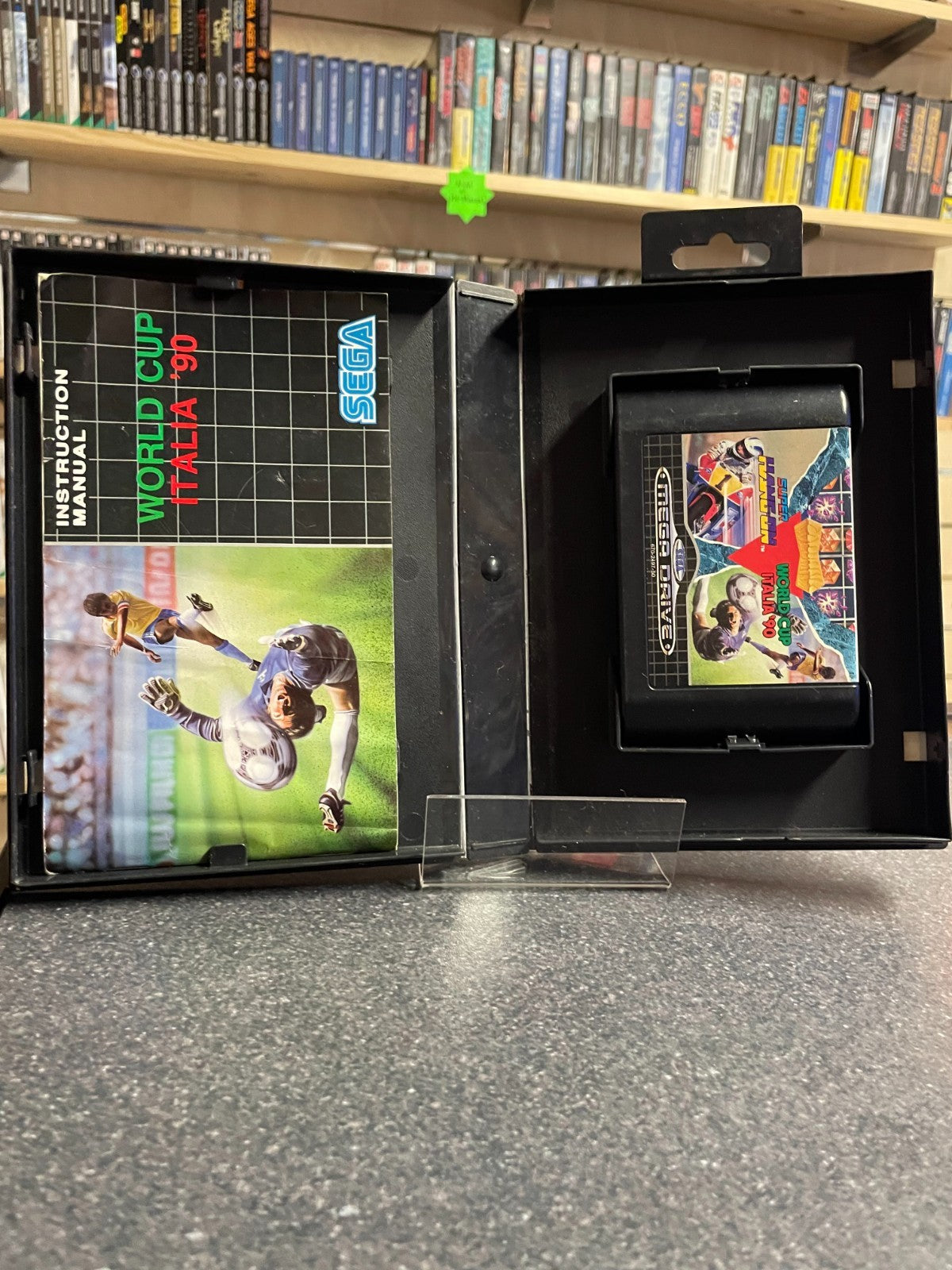 Mega Drive I 1 - SEGA Mega Drive - Boxed with one Manual