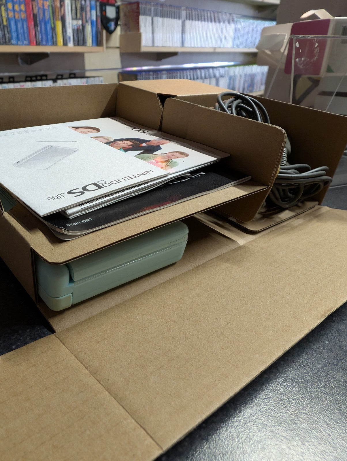 Nintendo DS Lite - Blue -  Cooking Guide Starter Pack - Boxed