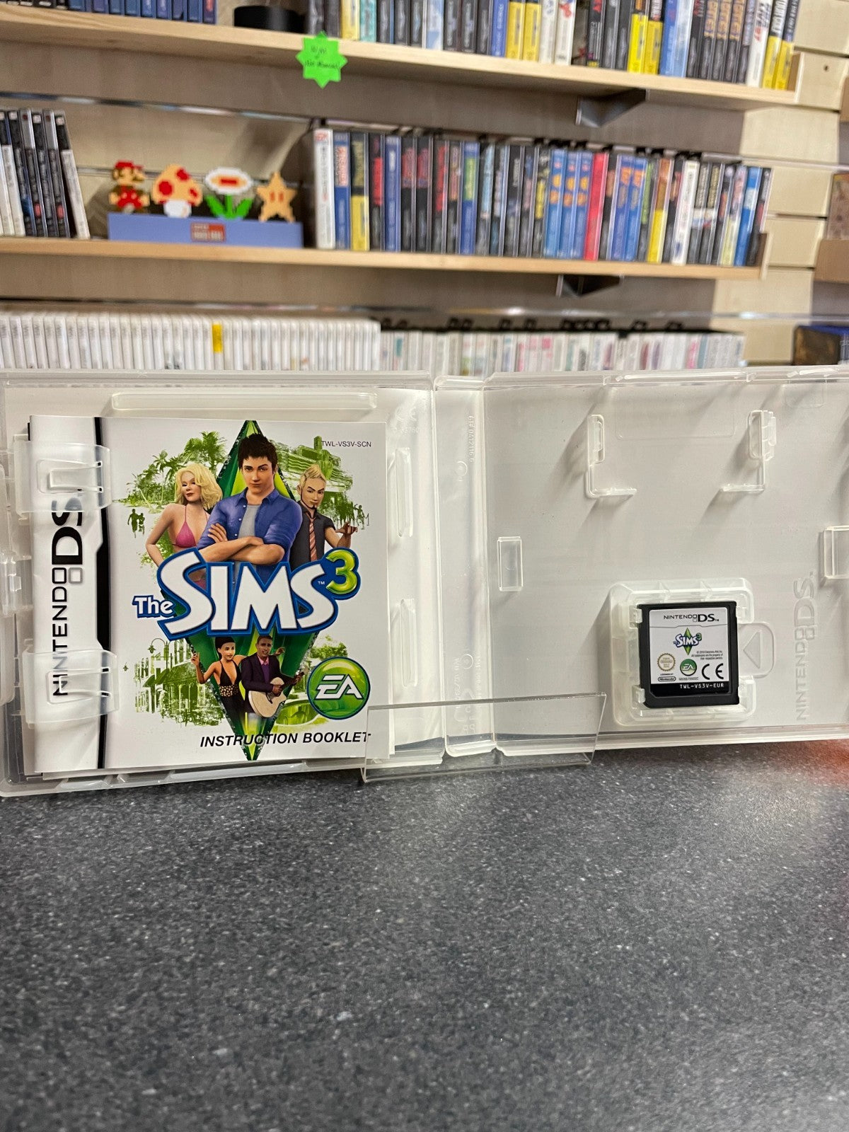 The Sims 3 - Nintendo DS - Complete with Manual