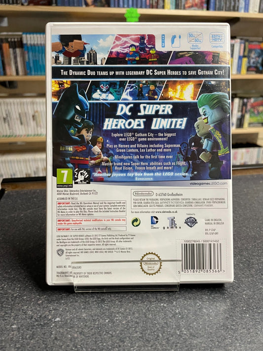 LEGO Batman 2: DC Super Heroes  - Nintendo Wii - Complete with Manual