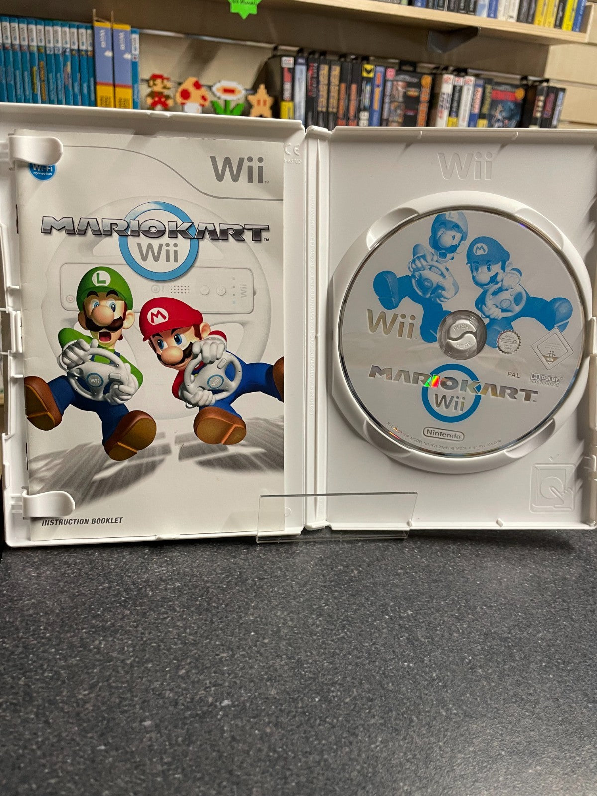 MarioKart Wii - Nintendo Wii - Boxed with Manual