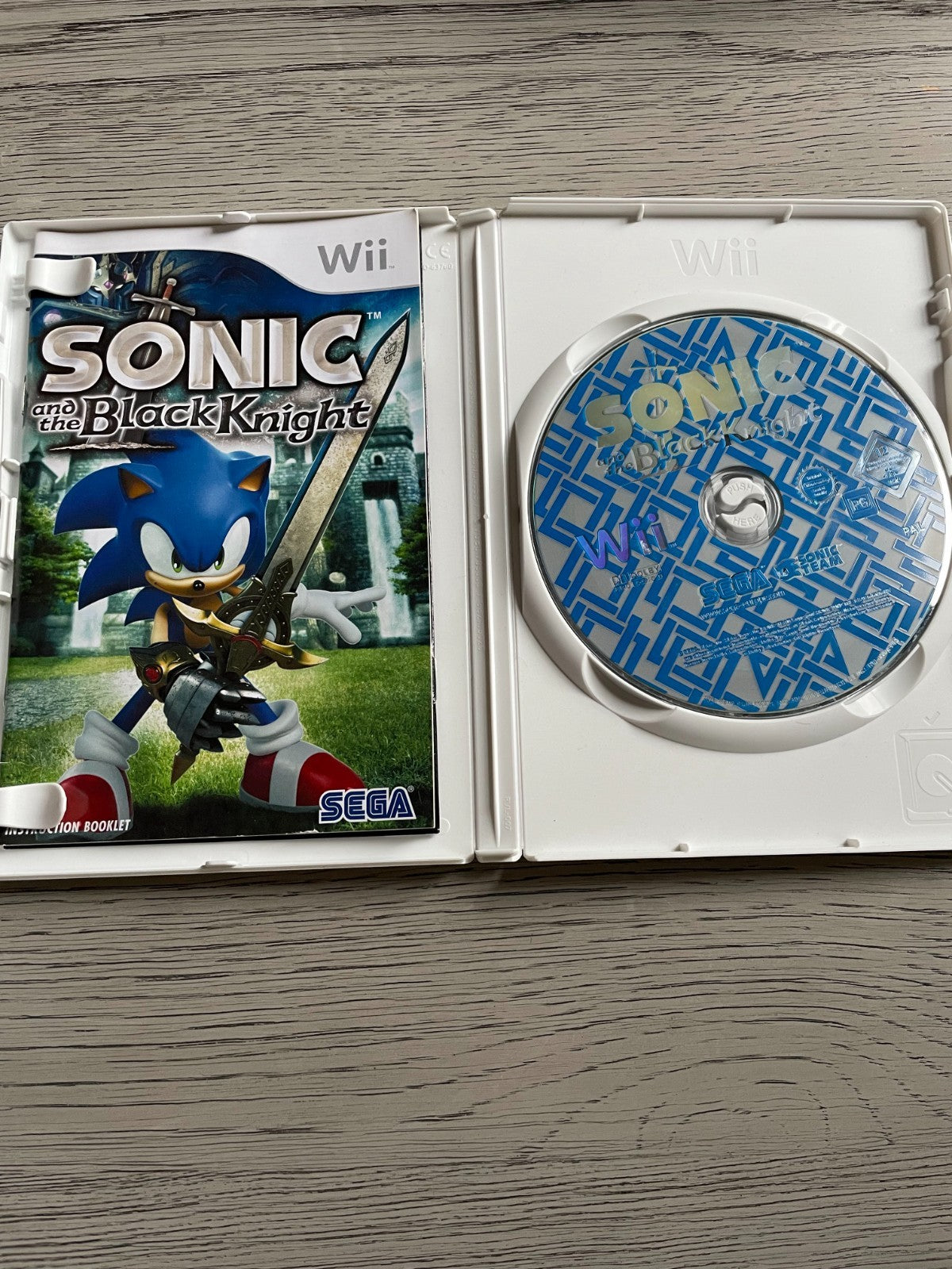 Sonic and the Black Knight - Nintendo Wii - Complete with Manual