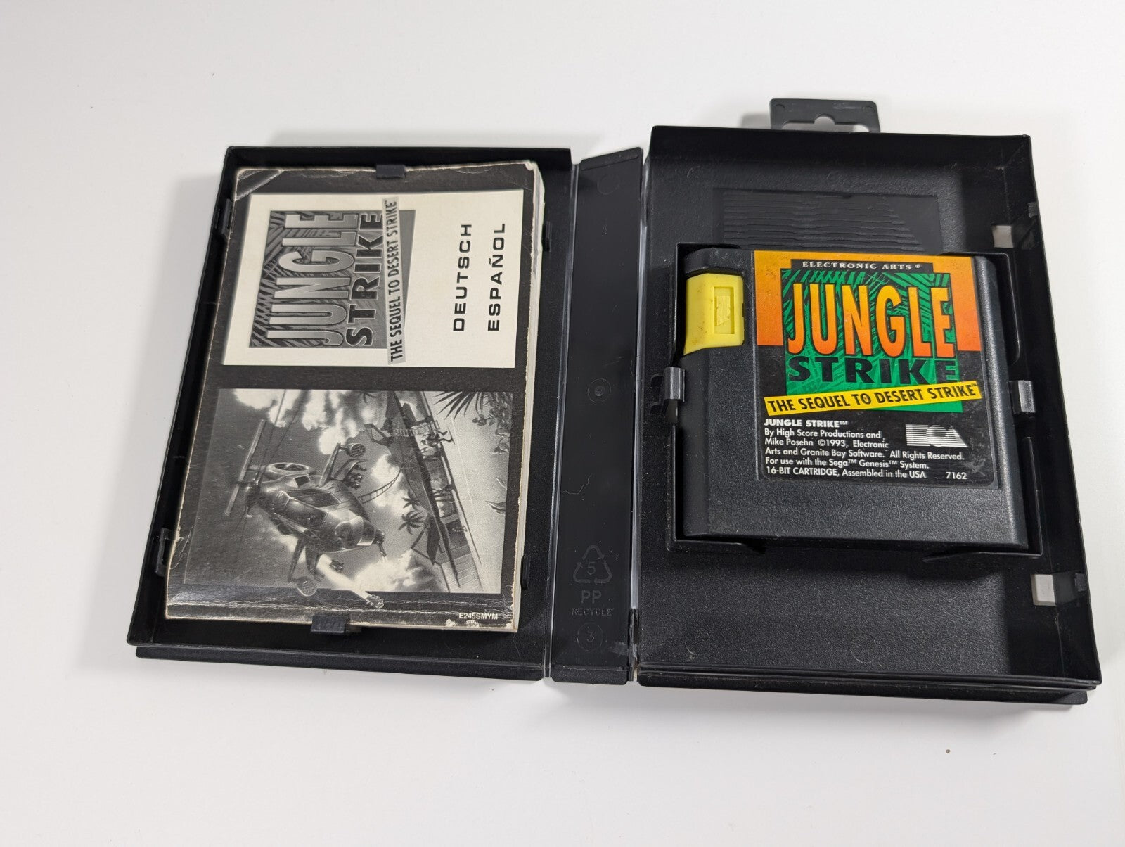 Jungle Strike - Sega Megadrive - Boxed & Compete