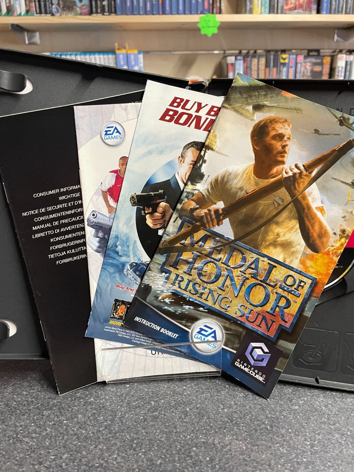 Medal of Honor: Rising Sun - Nintendo GameCube - Complete with Manual