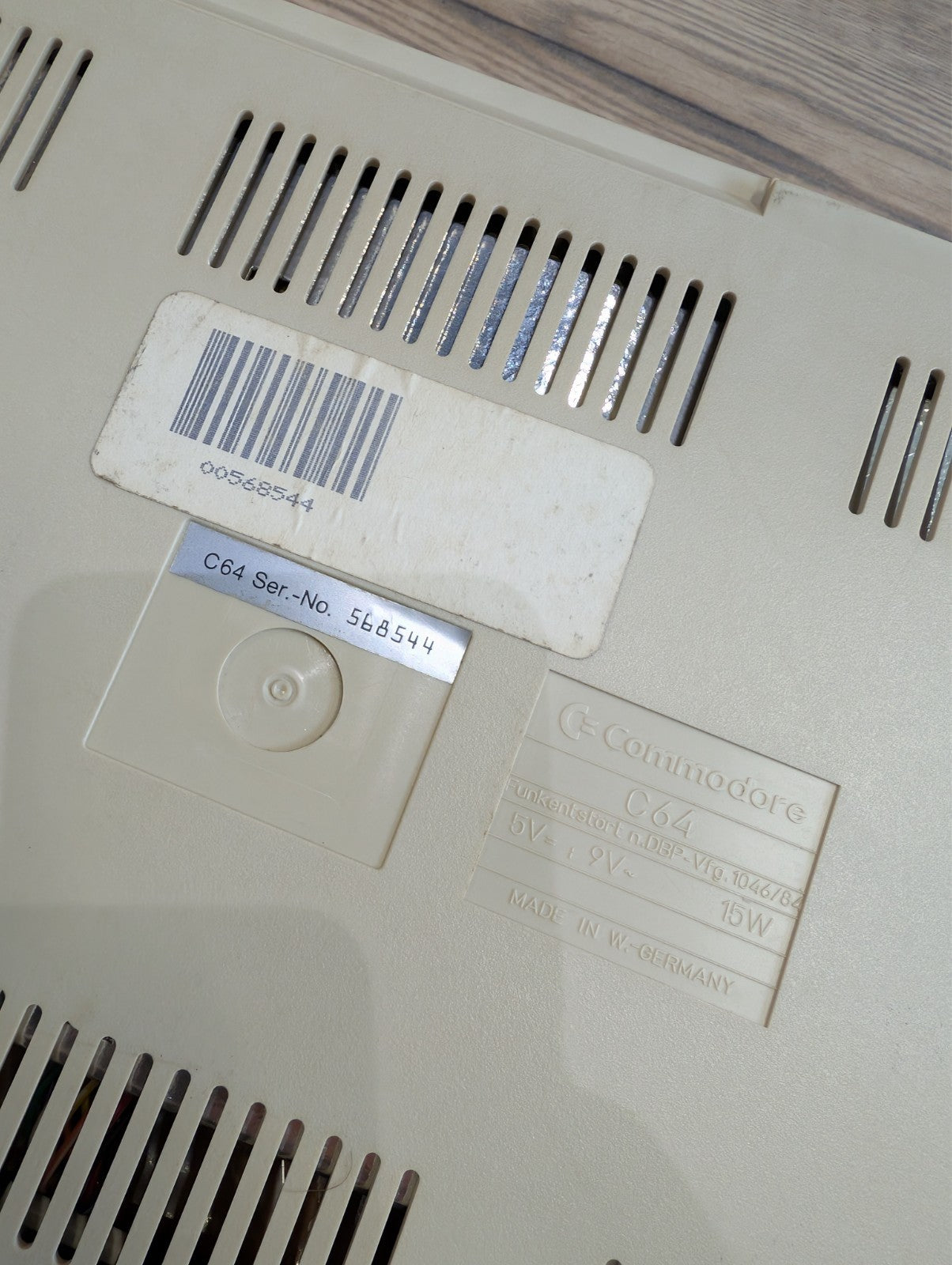 Commodore 64c C64C - Light Fantastic - Boxed with 25+ games - No Light Gun