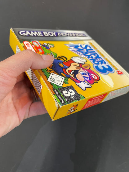 Super Mario Advance 4: Super Mario Bros. 3 - Game Boy Advance -Complete w/Manual