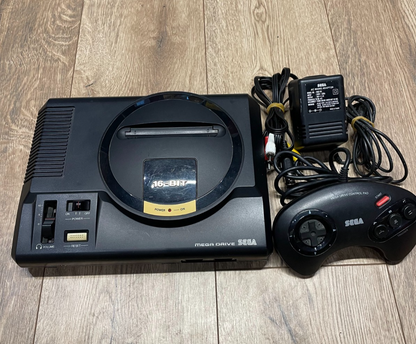 SEGA Mega Drive - SEGA - Unboxed with Controller & Cables