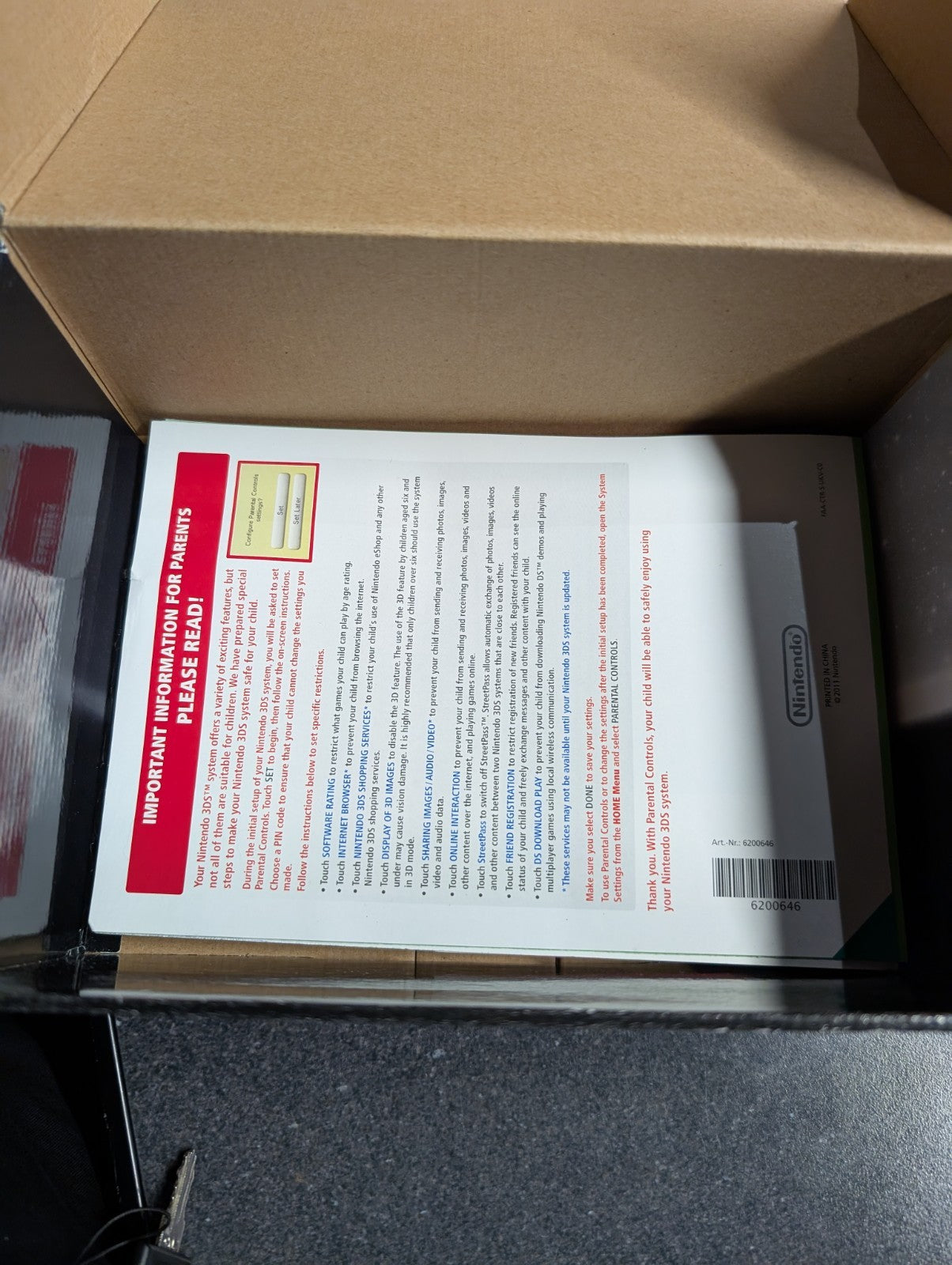 Nintendo 3DS - Black - Boxed No Cardboard Inserts