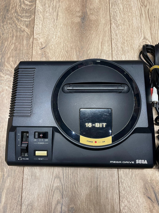 SEGA Mega Drive - SEGA - Unboxed with Controller & Cables