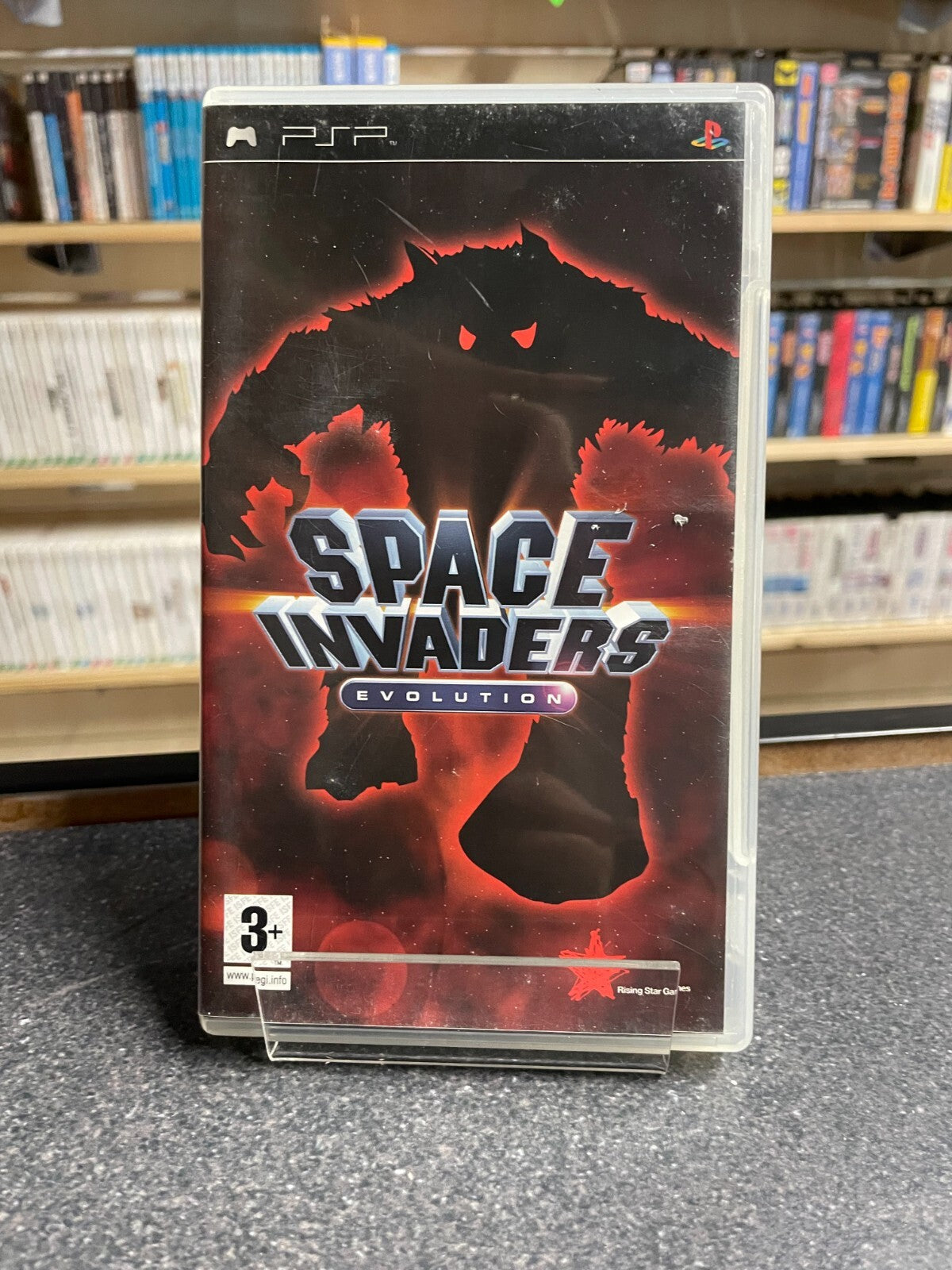 Space Invaders Evolution - Sony - PSP - Complete with Manual