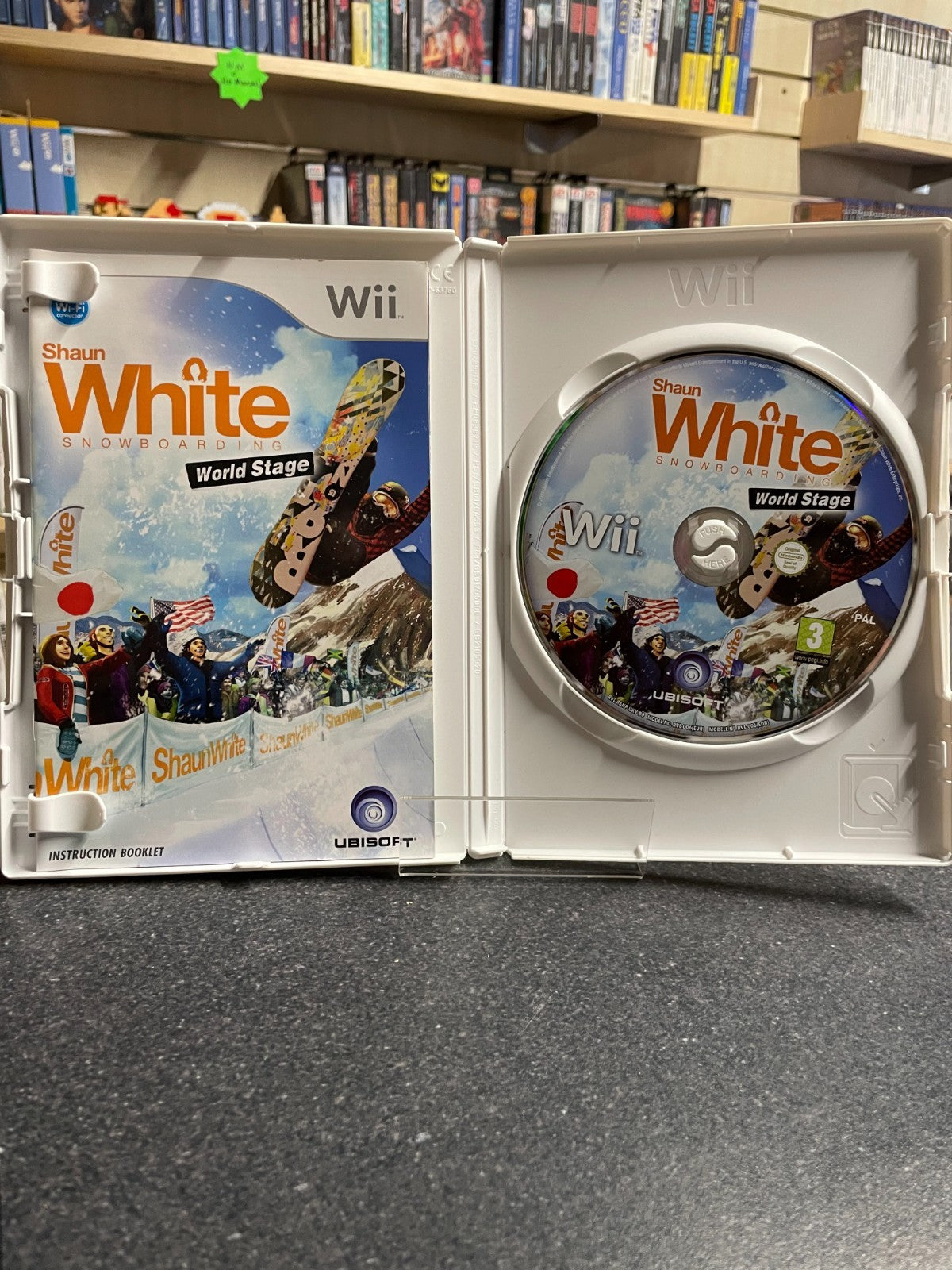 Shaun White Snowboarding: World Stage - Nintendo Wii  - Boxed with Manual