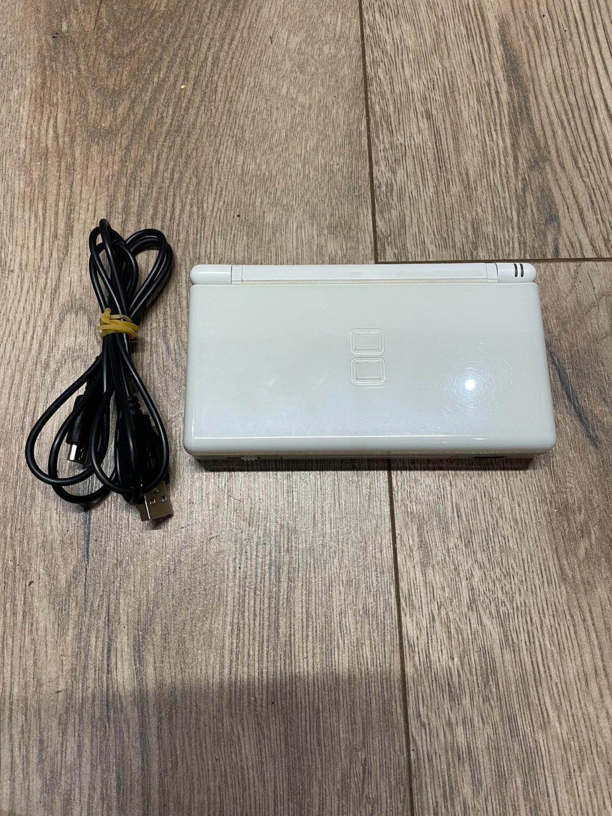 Nintendo DS Lite - White - Unboxed with Cable *READ DESCRIPTION*