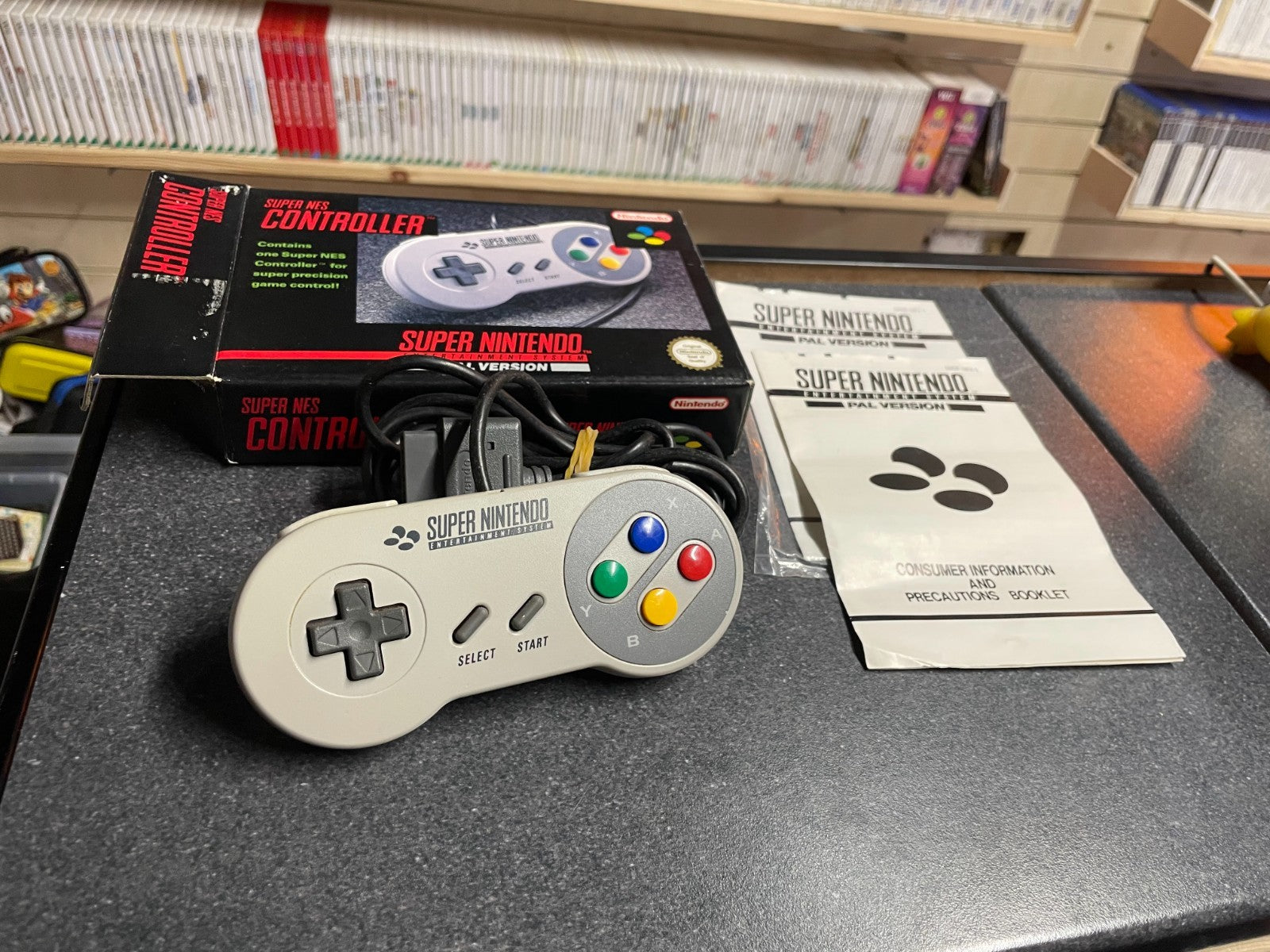 Super Nes Controller - Nintendo SNES - Boxed with Manuals VGC