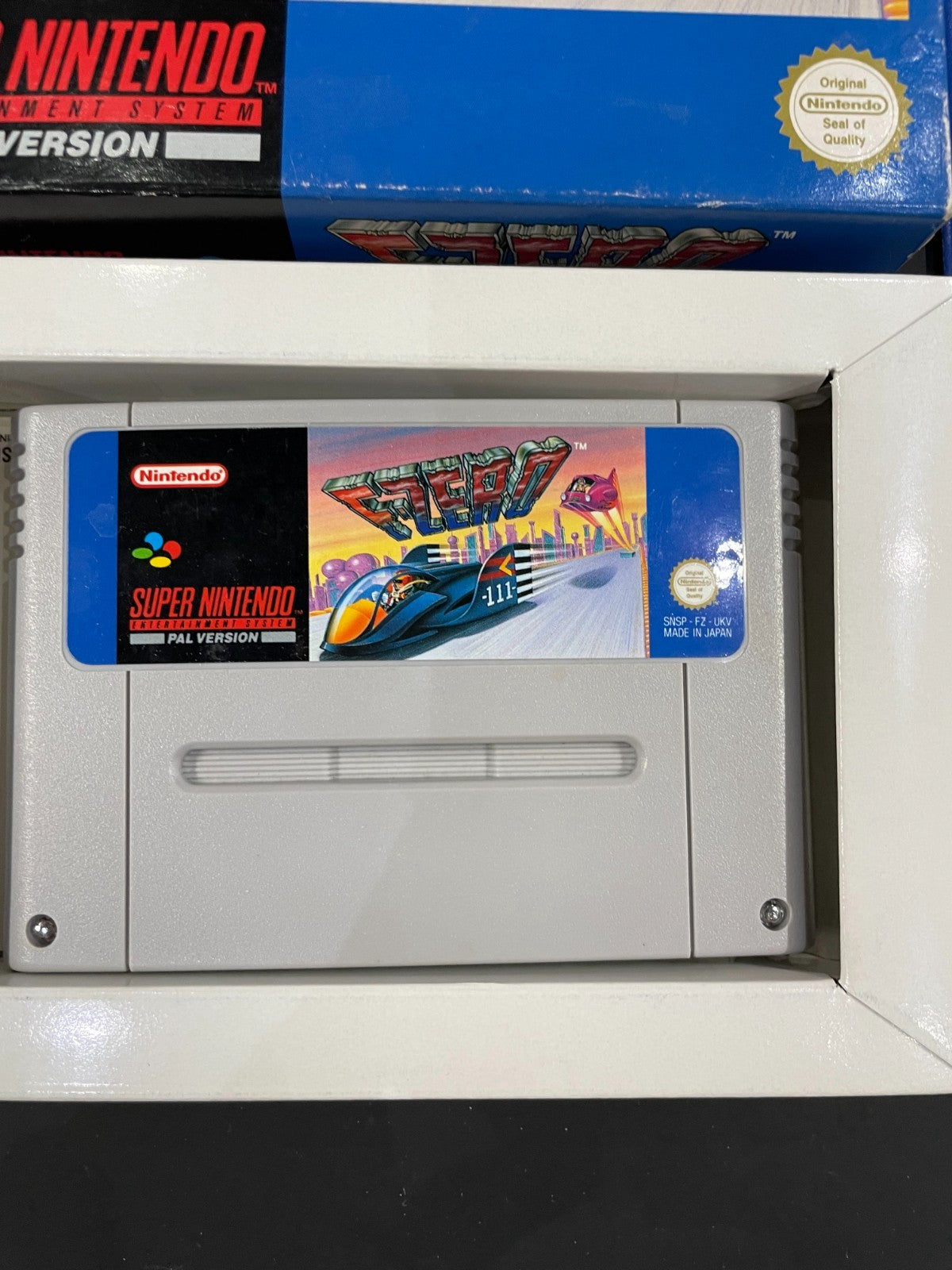 F-Zero - Nintendo SNES  - Boxed with Manual