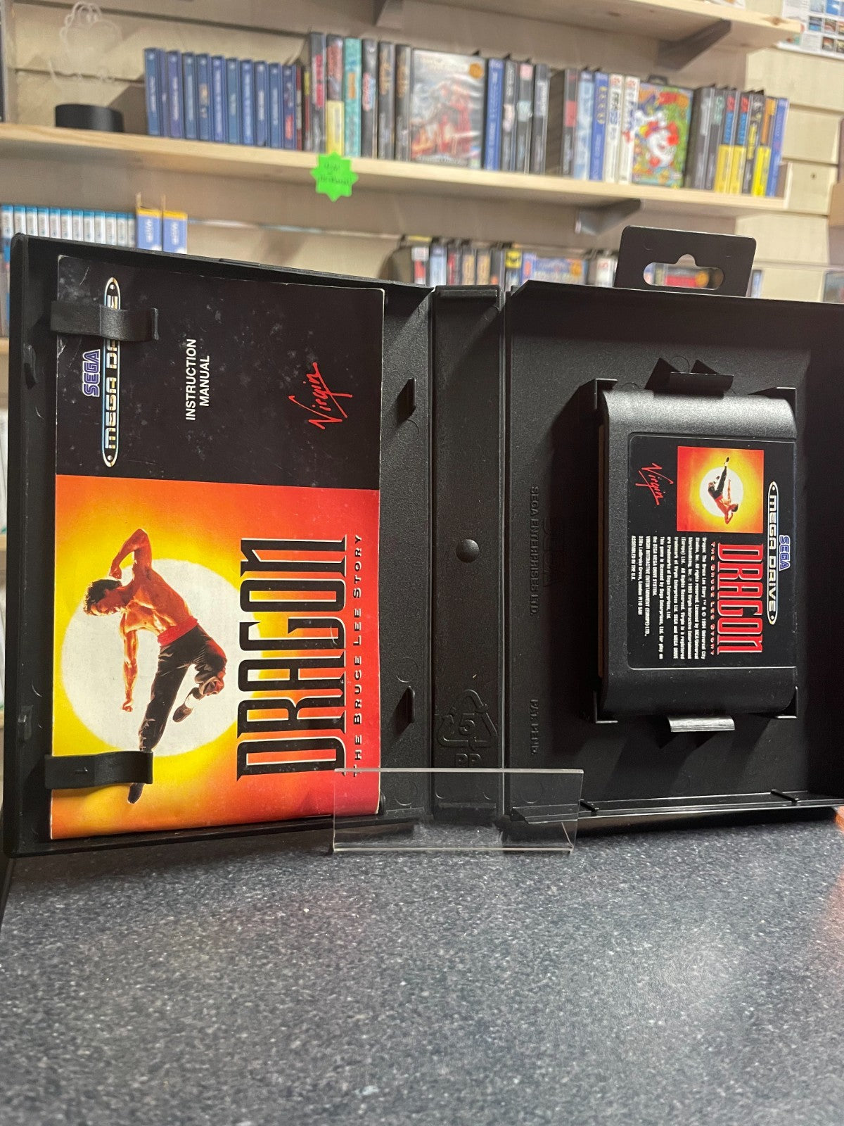 Dragon: The Bruce Lee Story - SEGA Mega Drive - Boxed wtih Manual