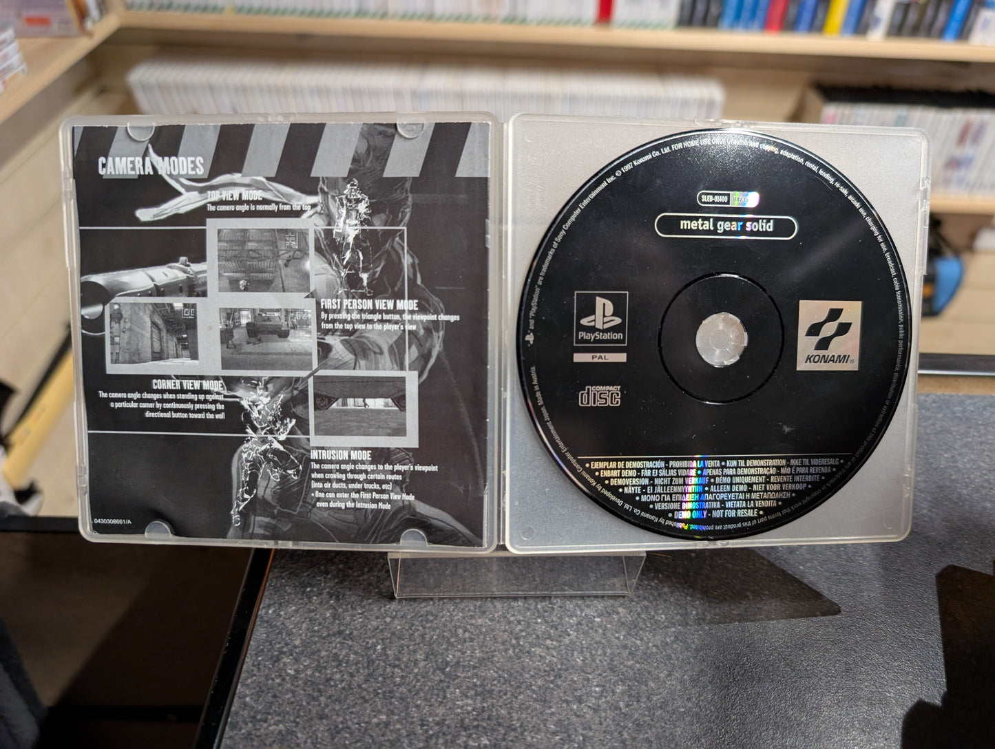 DEMO Bundle Inc. Metal Gear