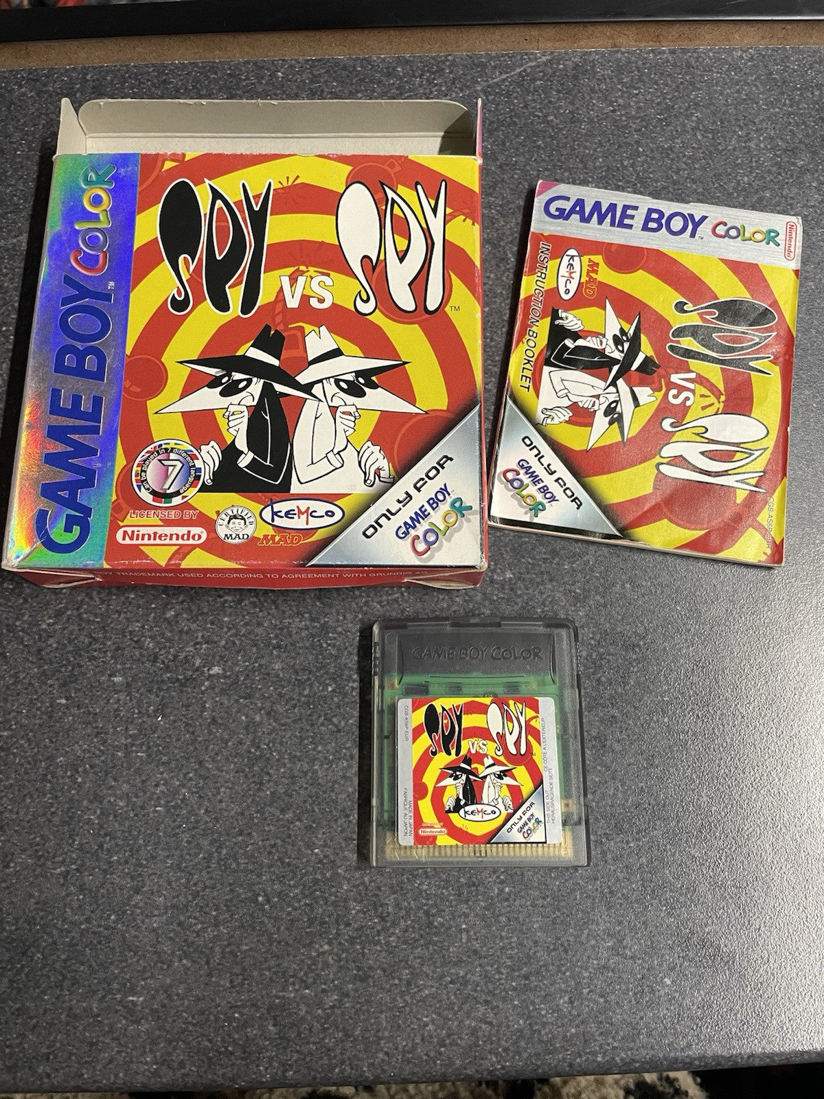 Spy Vs Spy - GameBoy Color- Boxed
